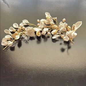 Elegant Cream and Gold Floral Hair Accessory